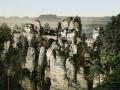 Bastei (305 m n. m.) - skalní útvar s vyhlídkovými plošinami v Saském Švýcarsku na pravém břehu Labe mezi lázeňským městečkem Rathen a městem Wehlen.